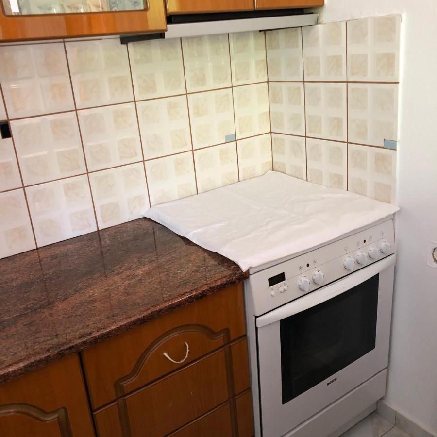 Apartamento Dina House Himarë Exterior foto