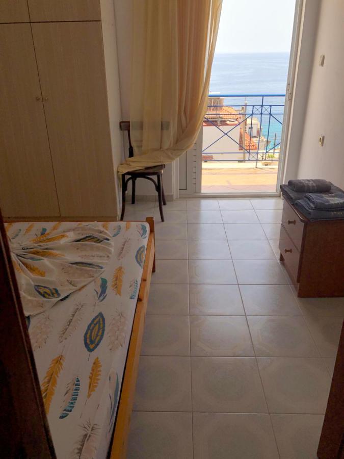 Apartamento Dina House Himarë Exterior foto