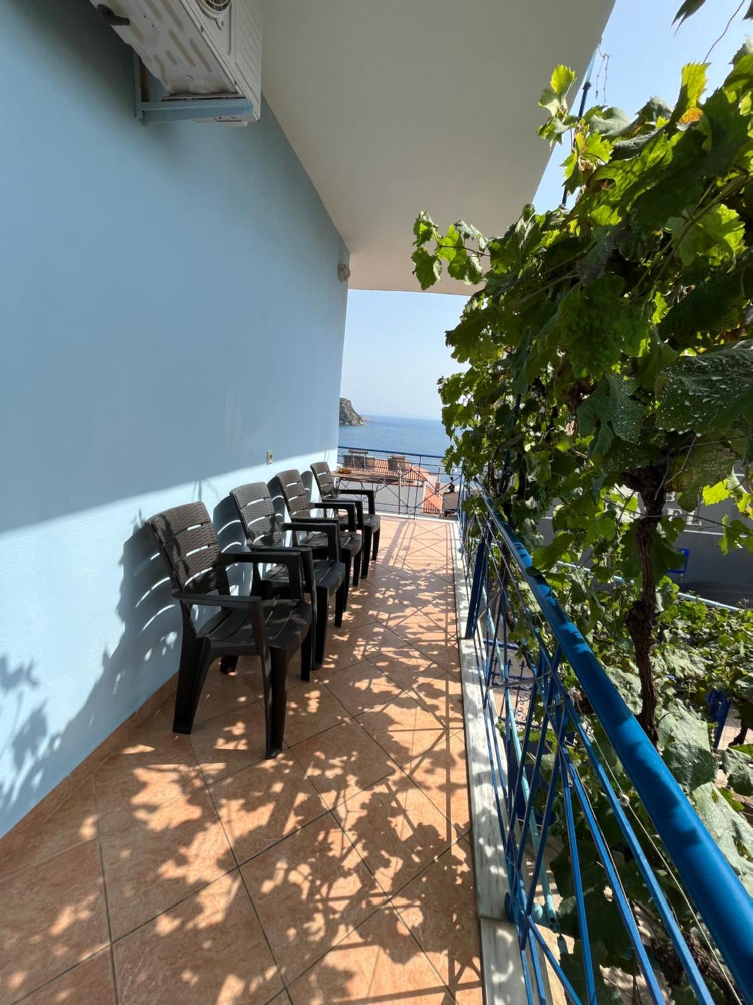 Apartamento Dina House Himarë Exterior foto